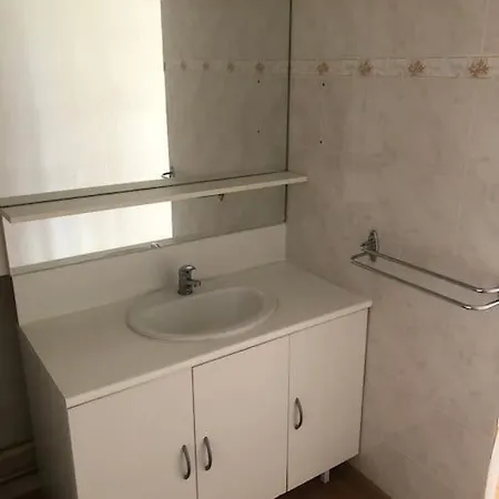 Сasa de vacaciones Spacieuse Maison Avec Garage 5 Mins Valenciennes Anzin