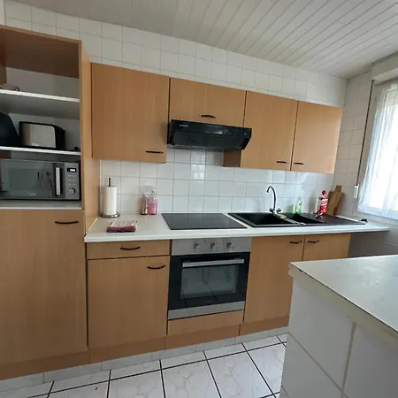 Ferienhaus Spacieuse Maison Avec Garage 5 Mins Valenciennes Anzin