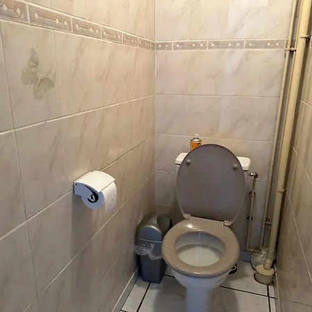 Spacieuse Maison Avec Garage 5 Mins Valenciennes Сasa de vacaciones *