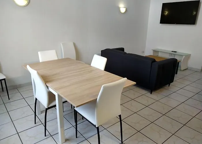 Casa vacanze Spacieuse Maison Avec Garage 5 Mins Valenciennes